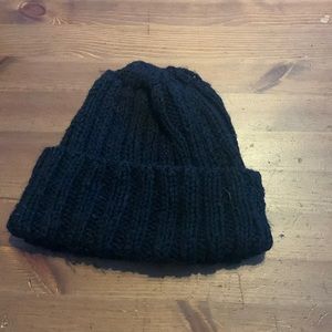 Black knitted Toque